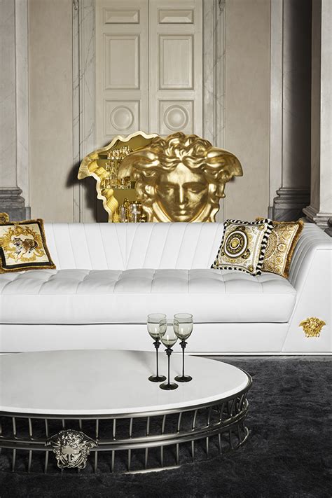 laura.ibisco versace|The New Versace Home Collection .